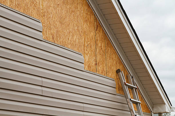24/7 Emergency Siding Repair experts in Sycamore, IL